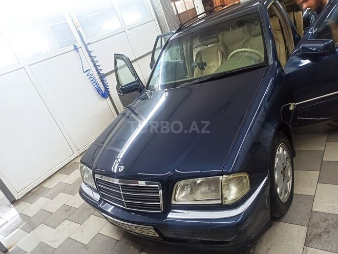Mercedes C 220 1999, 420,000 km - 2.2 l - Bakı