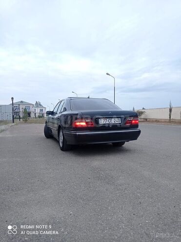 Mercedes E 240 2001, 280,000 km - 2.6 l - Sabirabad