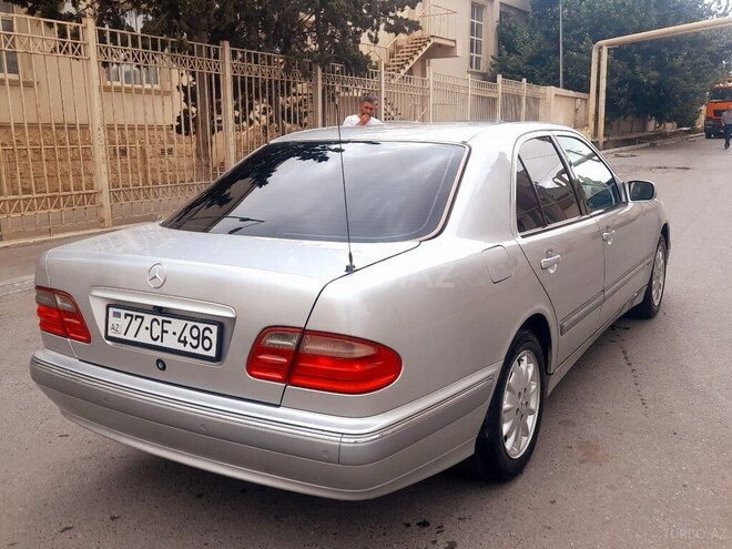 Mercedes E 240 2000, 314,000 km - 2.4 l - Bakı
