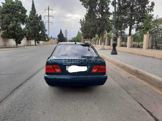 Mercedes E 240 1998, 265,000 km - 2.4 л - Gəncə