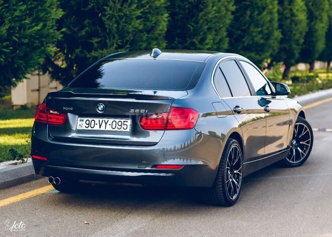 BMW 328 2014, 110,884 km - 2.0 l - Gəncə
