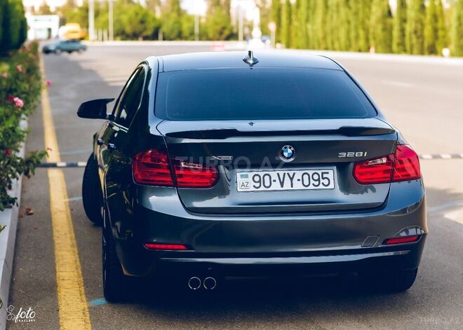 BMW 328 2014, 110,884 km - 2.0 l - Gəncə