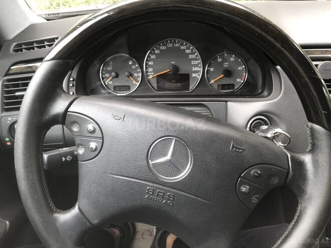 Mercedes E 220 2001, 272,000 km - 2.2 l - Bakı