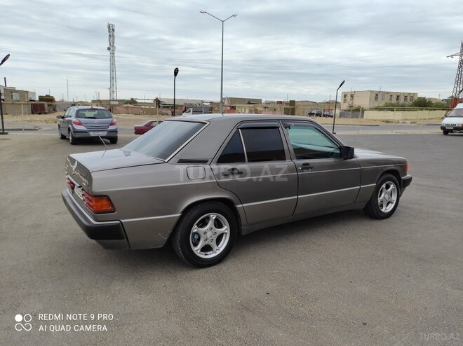 Mercedes 190 1991, 392,273 km - 2.0 l - Bakı