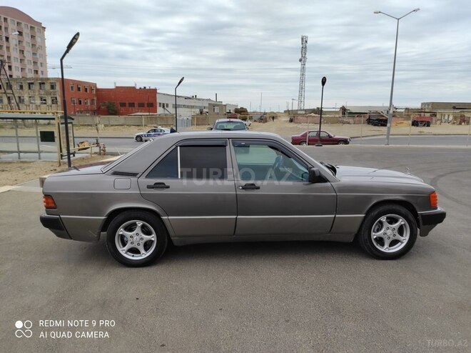 Mercedes 190 1991, 392,273 km - 2.0 l - Bakı