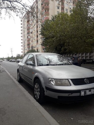 Volkswagen Passat 1997, 164,578 km - 1.8 l - Bakı