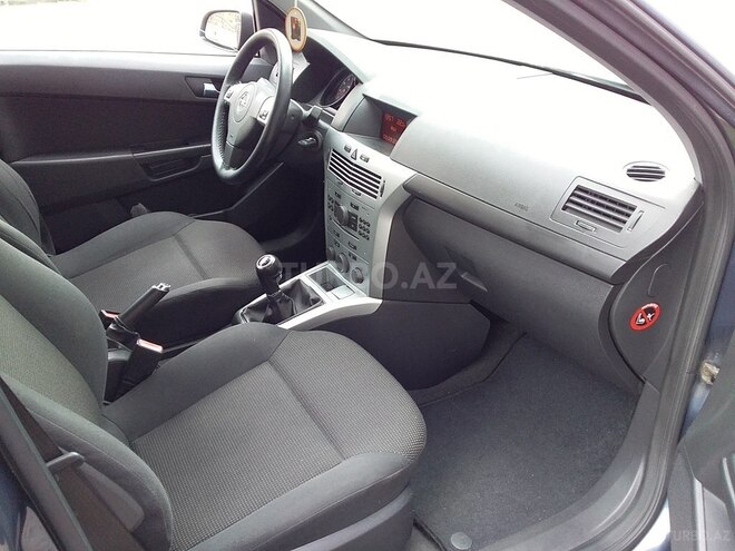 Opel Astra 2009, 186,000 km - 1.4 l - Bakı