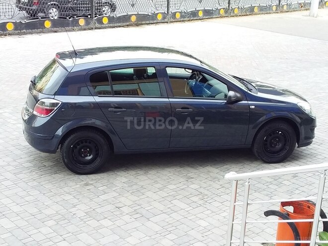 Opel Astra 2009, 186,000 km - 1.4 l - Bakı