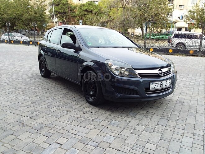 Opel Astra 2009, 186,000 km - 1.4 l - Bakı