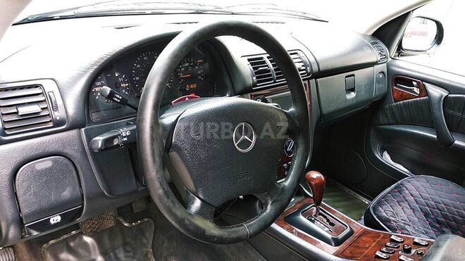 Mercedes  2001, 394,289 km - 4.3 l - Bakı