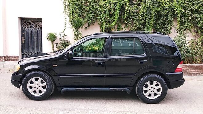 Mercedes  2001, 394,289 km - 4.3 l - Bakı