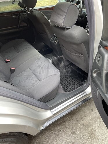 Mercedes E 240 1998, 356,900 km - 2.4 l - Göyçay