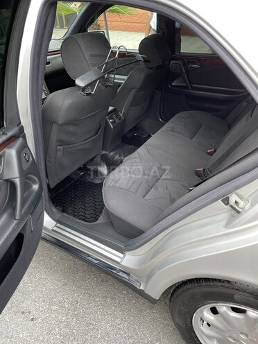 Mercedes E 240 1998, 356,900 km - 2.4 l - Göyçay