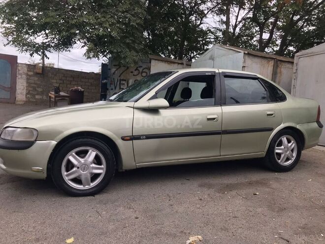 Opel Vectra 1995, 258,147 km - 2.0 l - Bakı