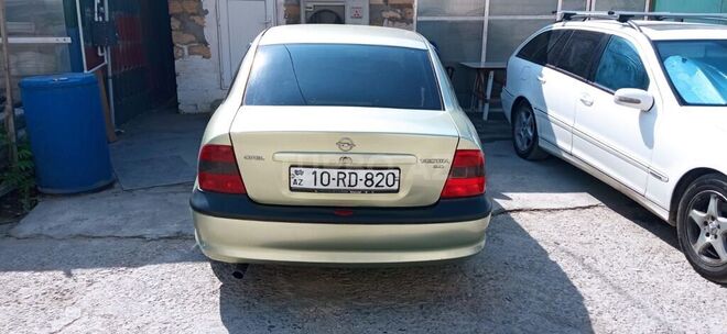 Opel Vectra 1995, 258,147 km - 2.0 l - Bakı