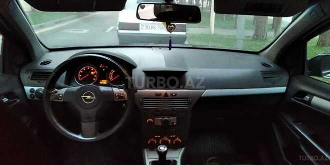 Opel Astra 2005, 135,000 km - 1.6 l - Bakı