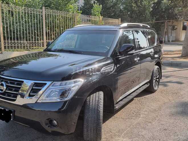 Nissan Patrol 2010, 190,000 km - 5.6 l - Bakı