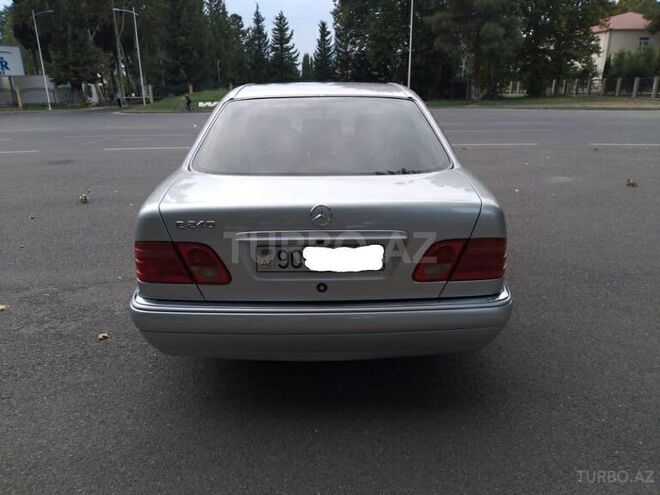 Mercedes E 240 1998, 231,000 km - 2.4 l - Mingəçevir