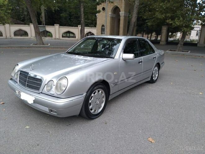 Mercedes E 240 1998, 231,000 km - 2.4 l - Mingəçevir