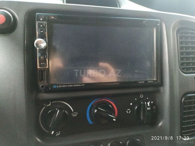 Ford Transit 2005, 126,000 km - 2.4 l - Qusar