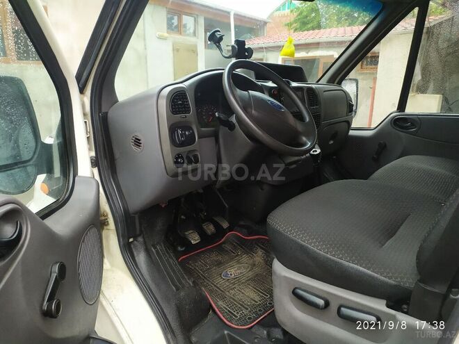 Ford Transit 2005, 126,000 km - 2.4 l - Qusar