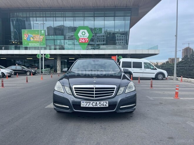 Mercedes E 220 2011, 275,000 km - 2.2 л - Bakı