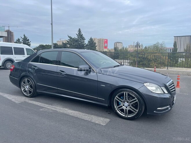 Mercedes E 220 2011, 275,000 km - 2.2 л - Bakı