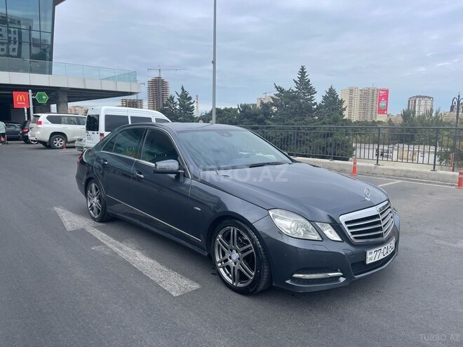 Mercedes E 220 2011, 275,000 km - 2.2 л - Bakı