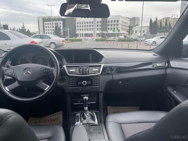Mercedes E 220 2011, 275,000 km - 2.2 л - Bakı
