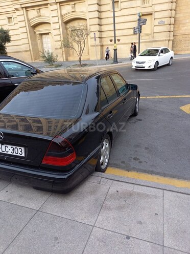 Mercedes C 200 2000, 268,000 km - 2.0 л - Bakı
