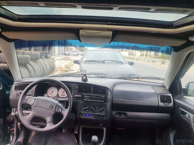 Volkswagen Golf 1996, 290,000 km - 1.8 l - Sumqayıt