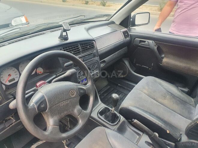 Volkswagen Golf 1996, 290,000 km - 1.8 l - Sumqayıt