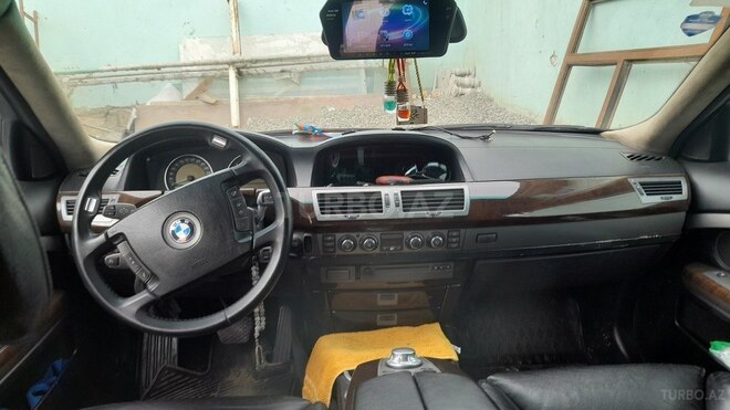 BMW 745 2002, 272,000 km - 4.4 l - Bakı