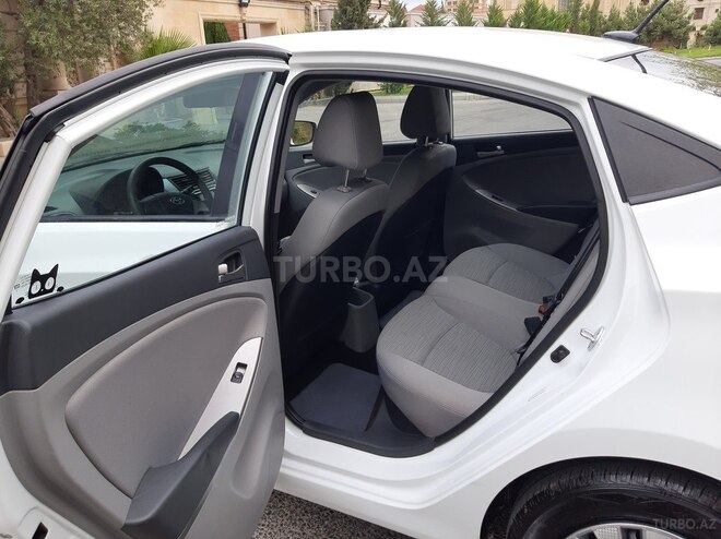 Hyundai Accent 2015, 149,185 km - 1.6 л - Bakı