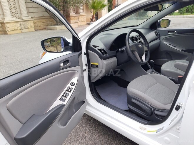 Hyundai Accent 2015, 149,185 km - 1.6 л - Bakı