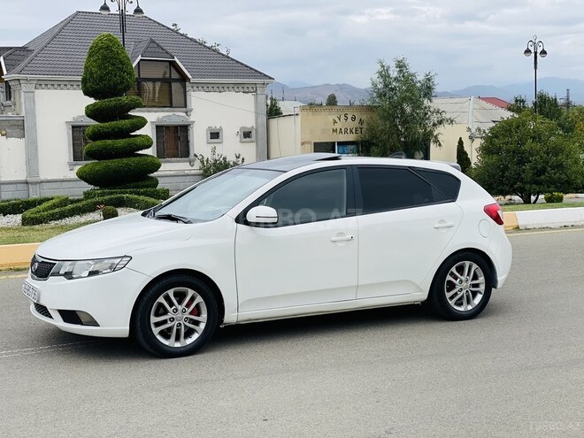 Kia Cerato 2011, 145,567 km - 1.6 л - Göygöl