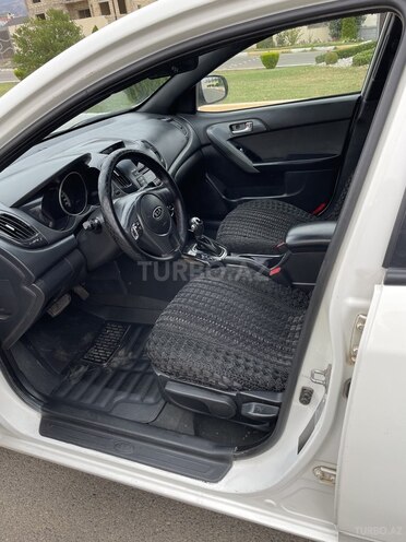 Kia Cerato 2011, 145,567 km - 1.6 л - Göygöl