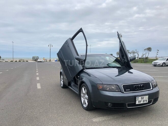 Audi A4 2003, 274,100 km - 1.8 l - Sumqayıt
