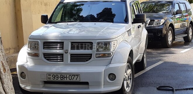 Dodge Nitro 2011, 135,000 km - 3.7 л - Bakı