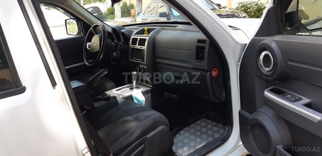 Dodge Nitro 2011, 135,000 km - 3.7 л - Bakı