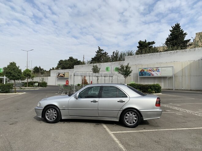Mercedes C 180 1999, 276,000 km - 1.8 l - Bakı