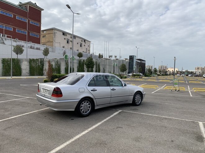Mercedes C 180 1999, 276,000 km - 1.8 l - Bakı