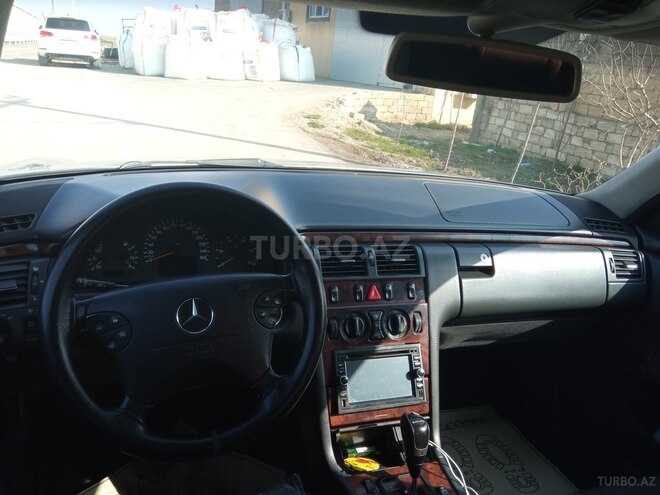 Mercedes E 220 2000, 500,000 km - 2.2 l - Bakı