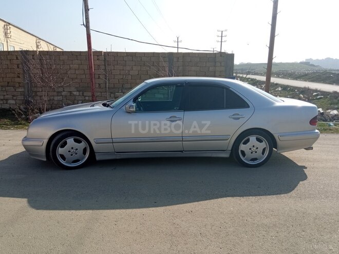 Mercedes E 220 2000, 500,000 km - 2.2 l - Bakı