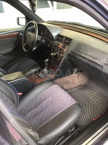 Mercedes C 180 1997, 323,000 km - 1.8 л - Şəki