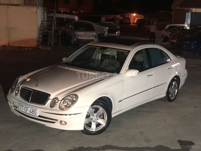 Mercedes E 240 2002, 275,000 km - 2.6 л - Bakı