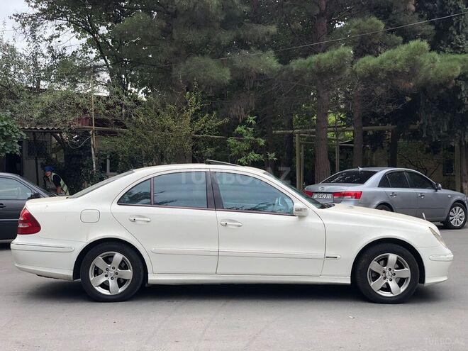 Mercedes E 240 2002, 275,000 km - 2.6 л - Bakı