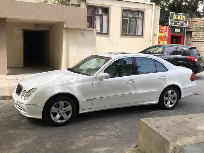 Mercedes E 240 2002, 275,000 km - 2.6 л - Bakı