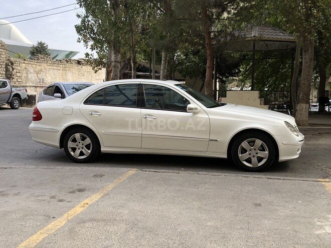 Mercedes E 240 2002, 275,000 km - 2.6 л - Bakı