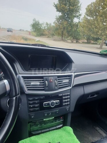 Mercedes E 220 2013, 199,000 km - 2.2 л - Gəncə